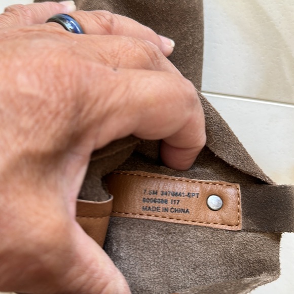 FRYE & CO Suede Booties - Picture 7 of 10